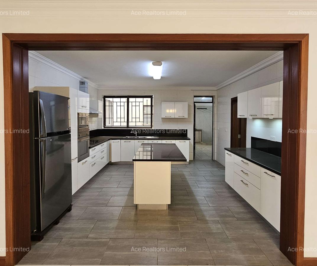 4 Bed Apartment with En Suite at General Mathenge Spring Valley Nairobi - 10