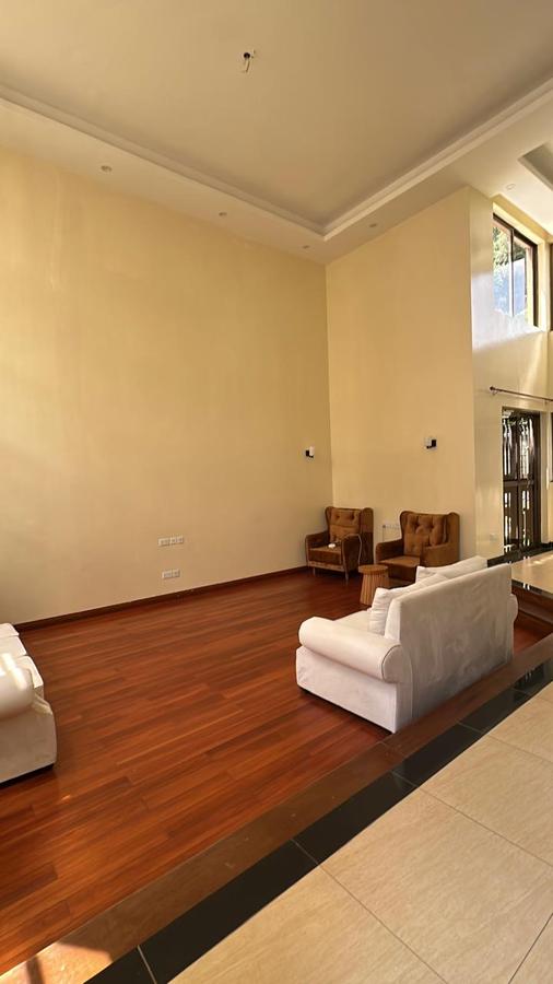 5 Bed Villa with En Suite at Lavington - 5