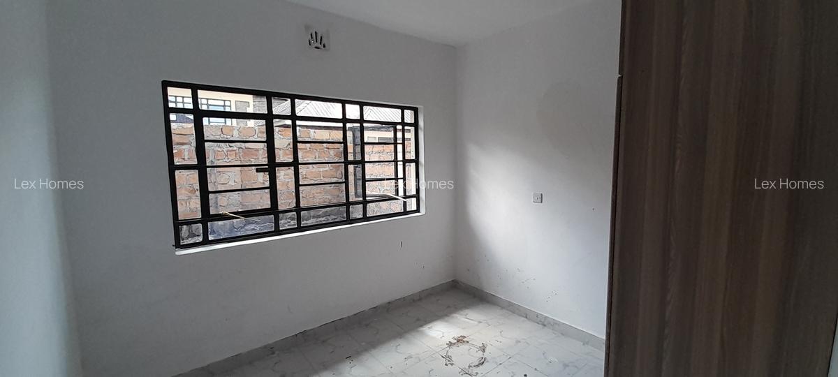 3 Bed House with En Suite at Rimpa - 11