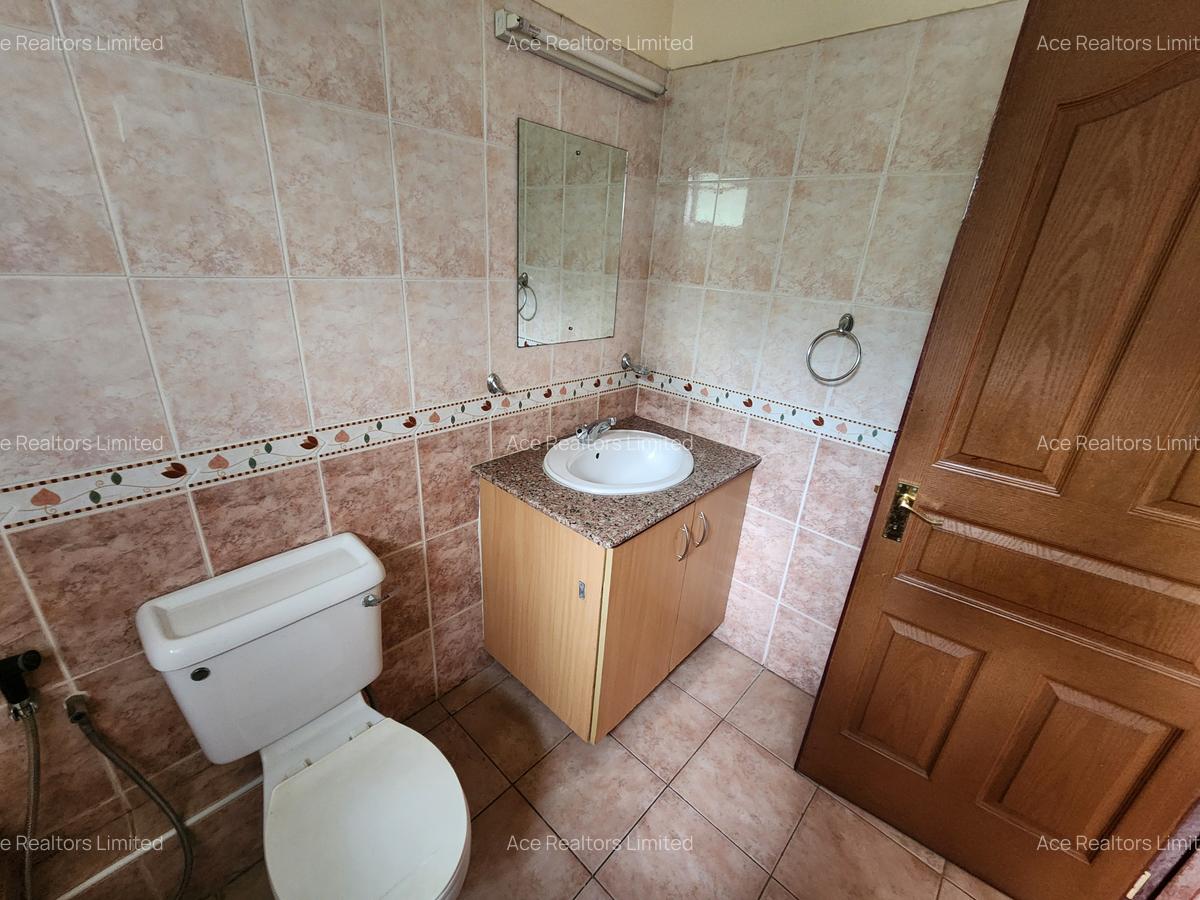 3 Bed Apartment with En Suite at Parklands Road - 11