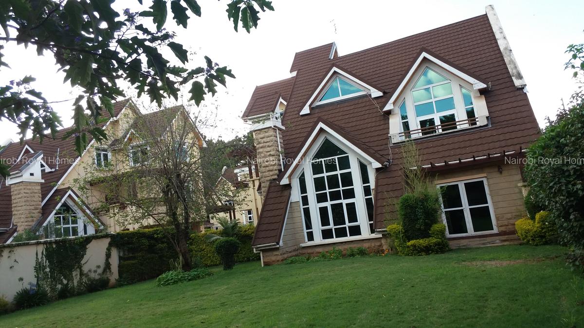 5 Bed Townhouse with En Suite at Convent Drive - 5