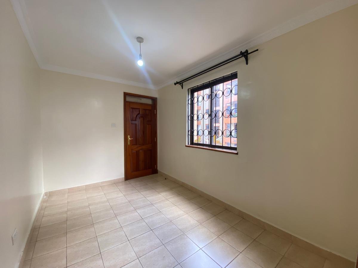3 Bed Apartment with En Suite in Lavington - 7