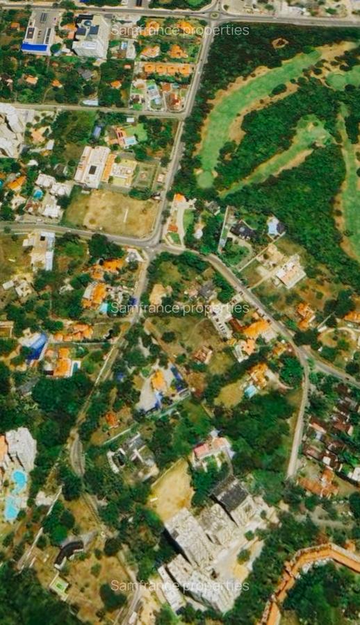 1.75 m² Residential Land at Beach Road - 4