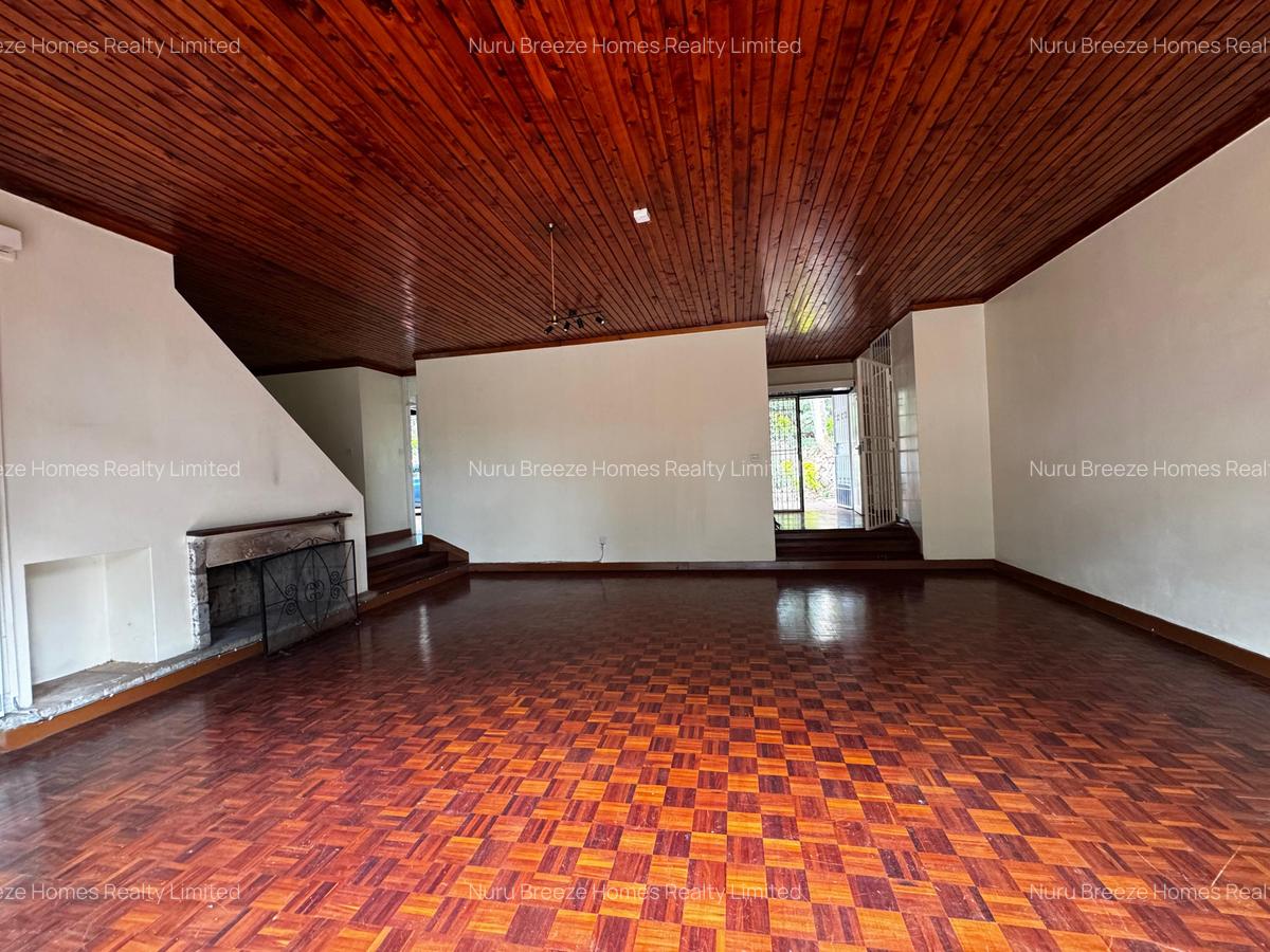 4 Bed House with En Suite in Loresho - 2