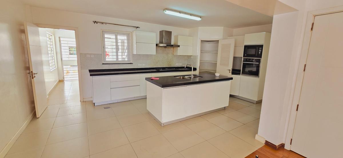 4 Bed Apartment with En Suite at Lavington - 15