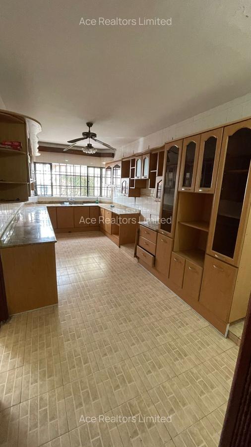 4 Bed Townhouse with En Suite at Laikipia Road - 4