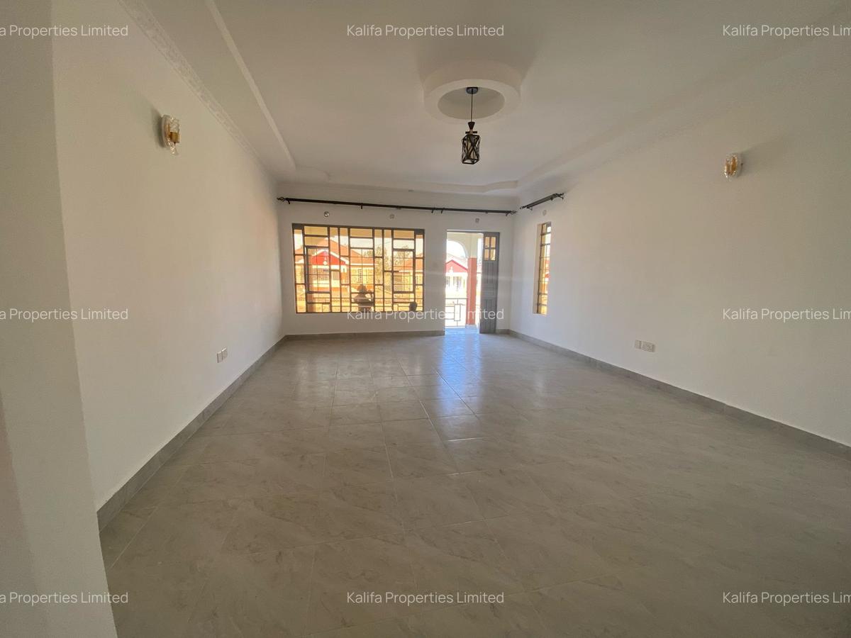 3 Bed House with En Suite in Kitengela - 12