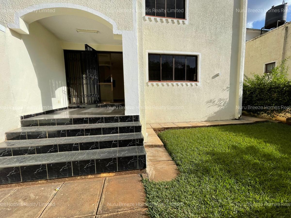 4 Bed Townhouse with En Suite in Lavington - 4