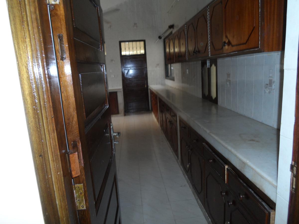 7 Bed House with En Suite at Nyali - 11