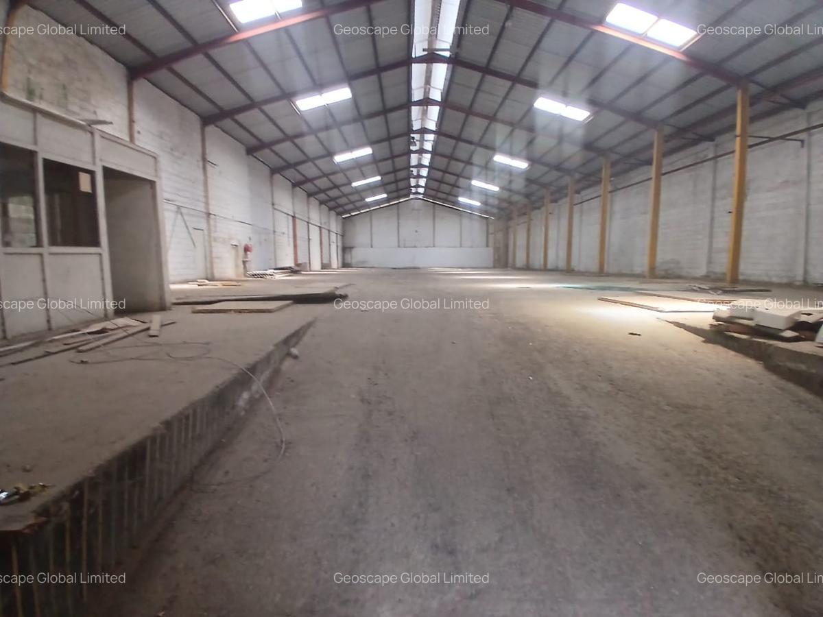 14,500 ft² Warehouse with Parking in Industrial Area - 5