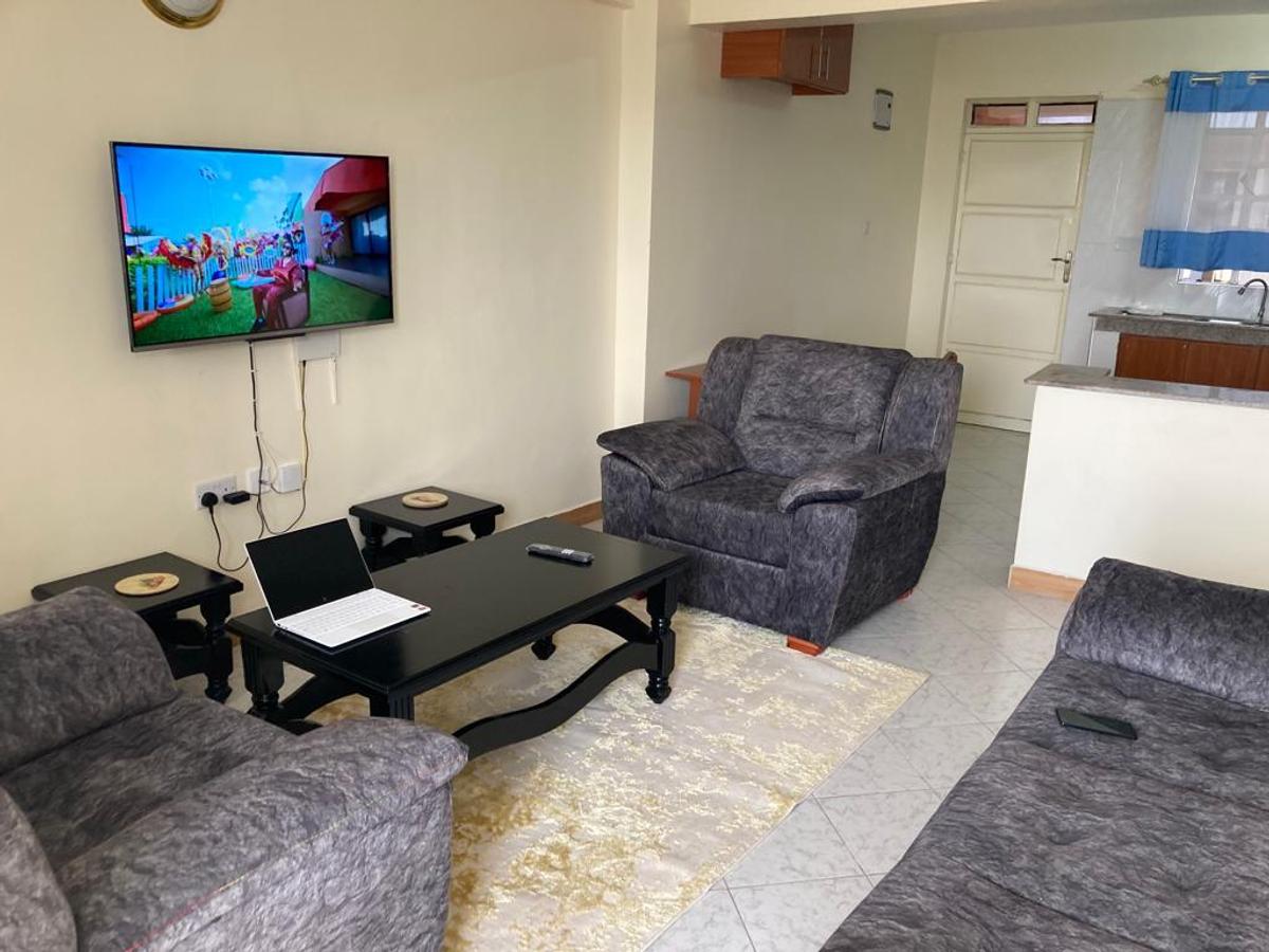 Serviced 2 Bed Apartment with En Suite at Kenyatta Highway - 3