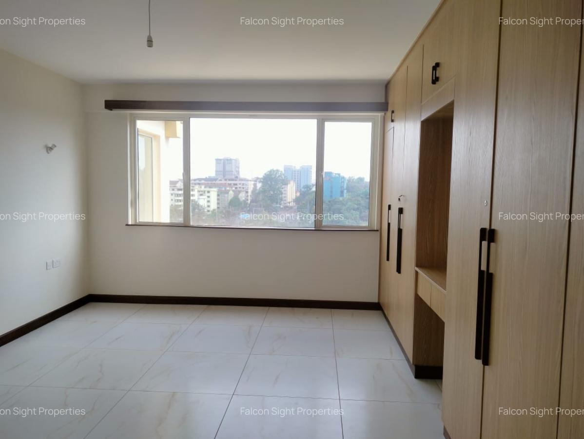 3 Bed Apartment with Gym at Few Minutes Drive To Gigiri - 9