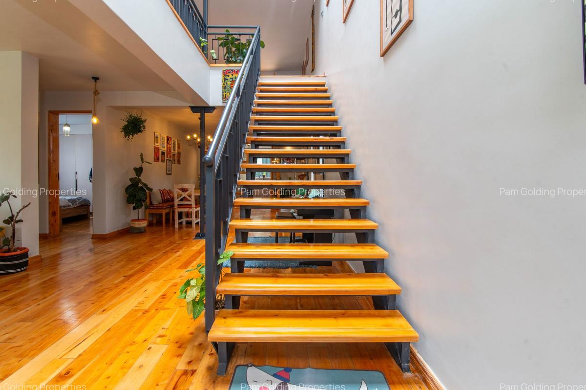 5 Bed House with En Suite in Karen - 8