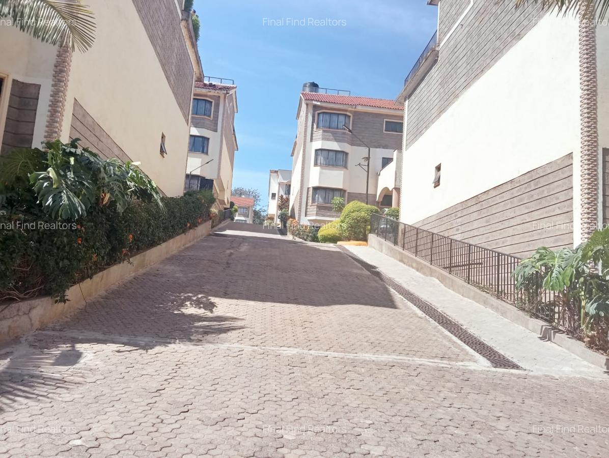 4 Bed Townhouse with En Suite in Westlands Area - 5