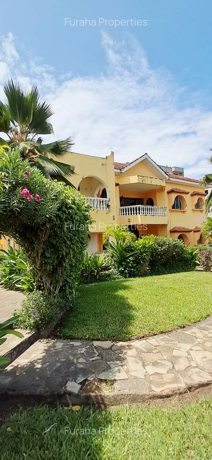 5 Bed House in Nyali Area - 4