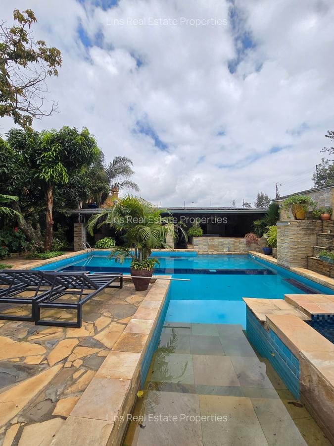 5 Bed House with En Suite in Runda - 7