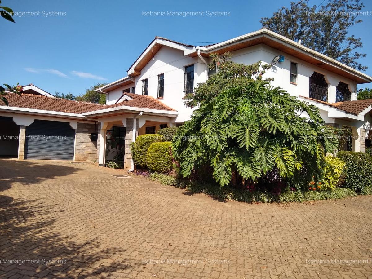 4 Bed House with En Suite at - 3