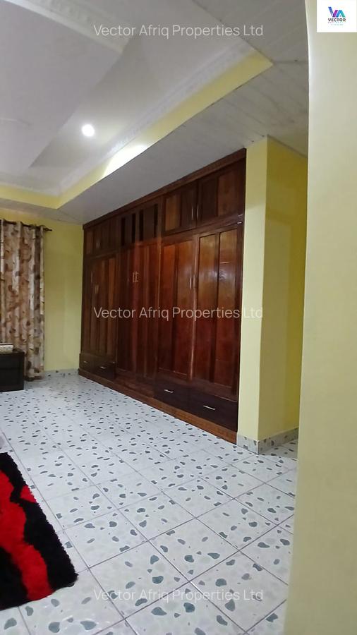 5 Bed Townhouse with En Suite in Syokimau - 8