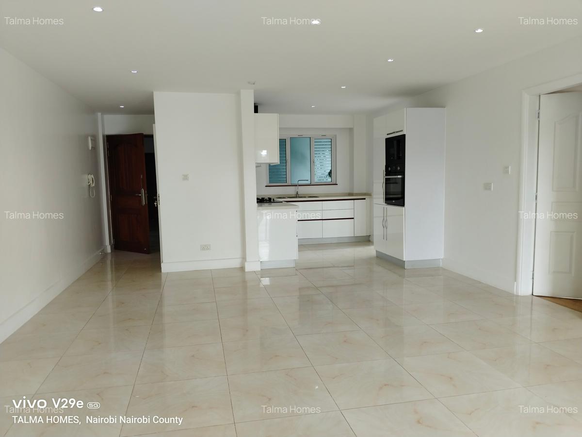 2 Bed Apartment with En Suite in Westlands Area - 9