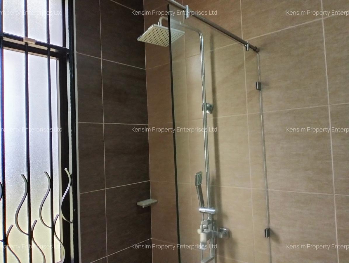 4 Bed Townhouse with En Suite in Runda - 9