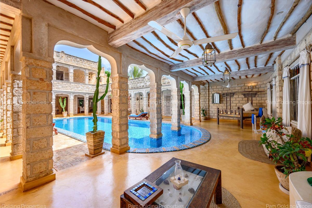 4 Bed Villa at Bofa - 5