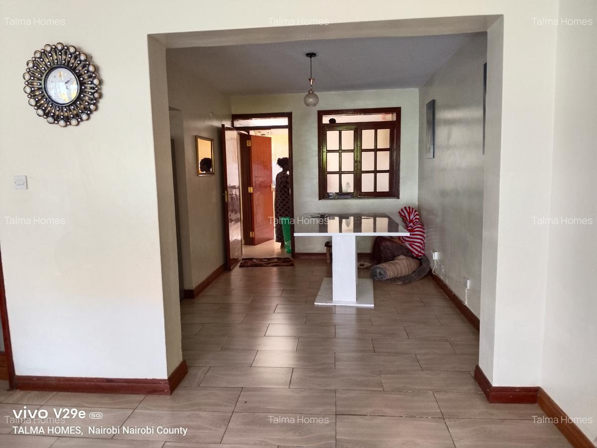 5 Bed Villa with En Suite at Brookside Area - 5