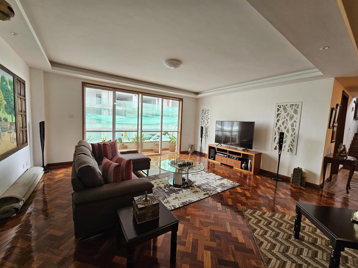 5 Bed Apartment with En Suite at 6Th Parklands - 12