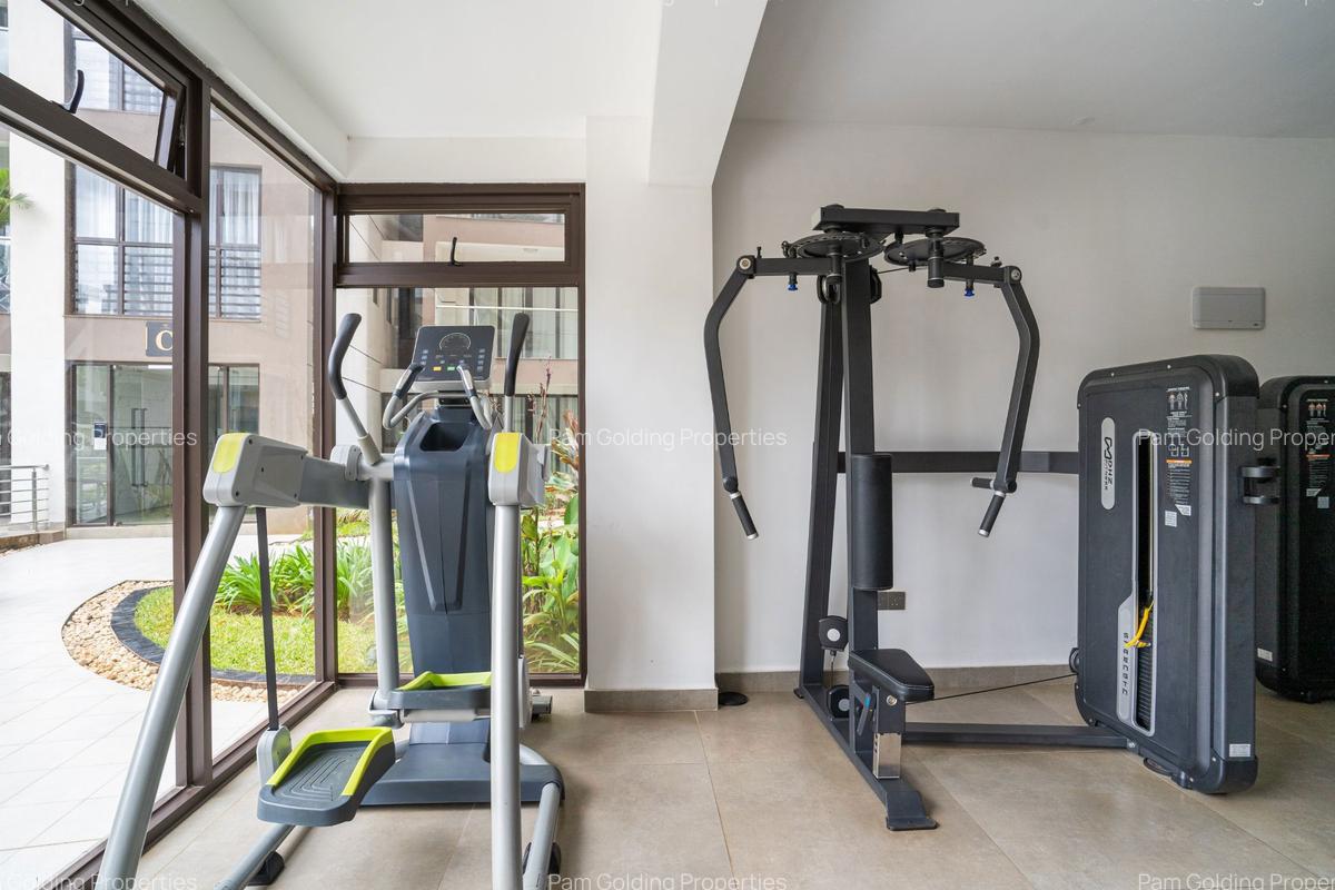 1 Bed Apartment with En Suite in Riverside - 16