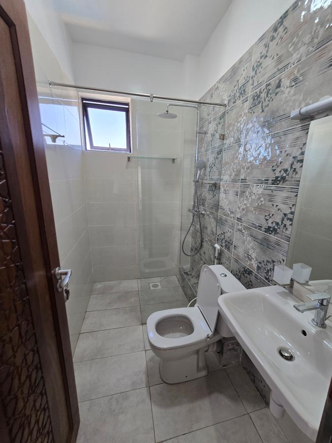 4 Bed Apartment with En Suite in Nyali Area - 12