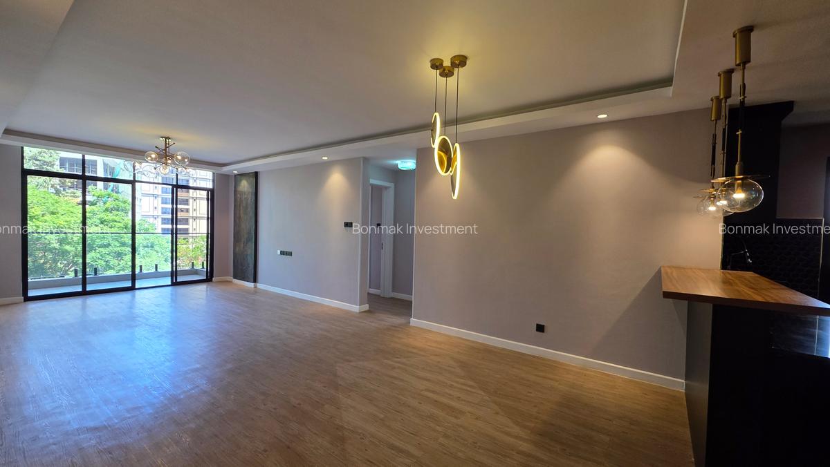 3 Bed Apartment with En Suite at Brookside Drive. - 5