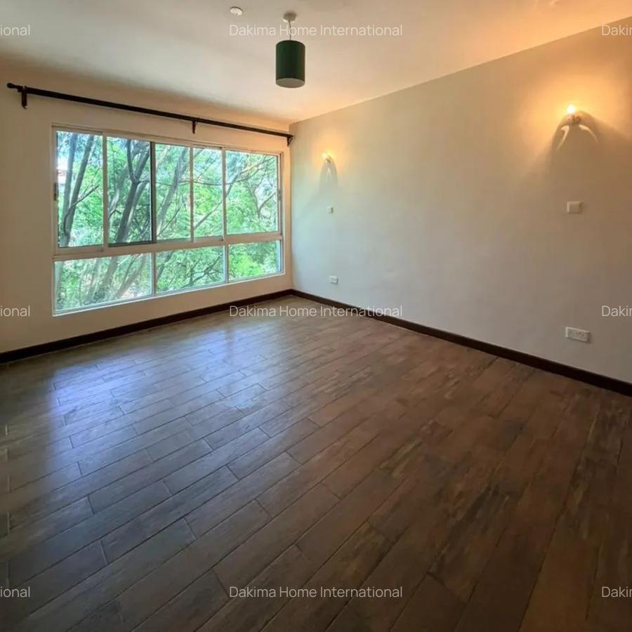 4 Bed Apartment with En Suite in General Mathenge - 8