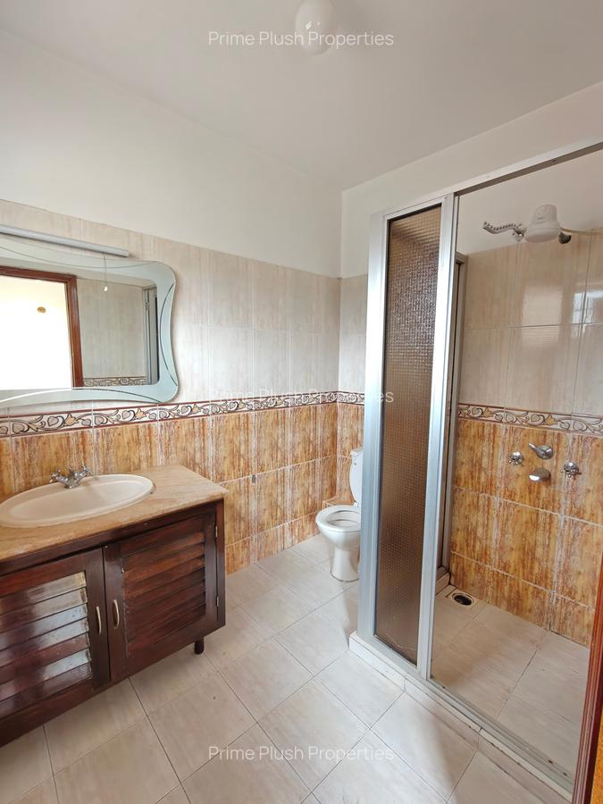 2 Bed Apartment with En Suite in Lavington - 14