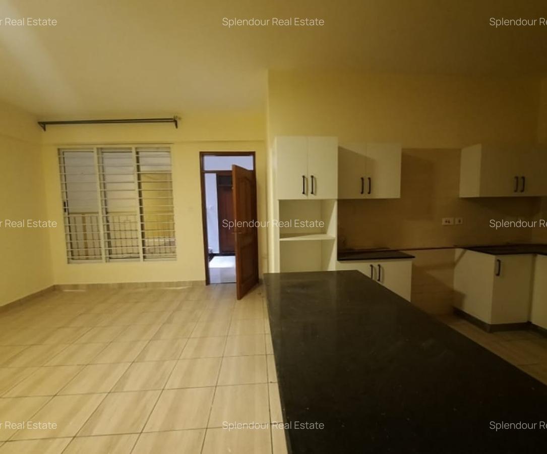 4 Bed Apartment with En Suite in Parklands - 2