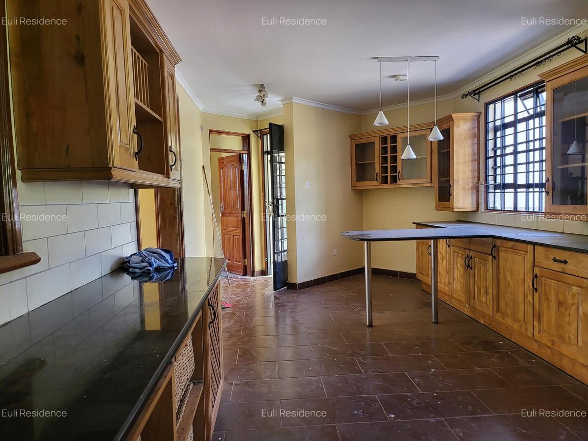 4 Bed Townhouse with En Suite at Ruaka Rd - 3