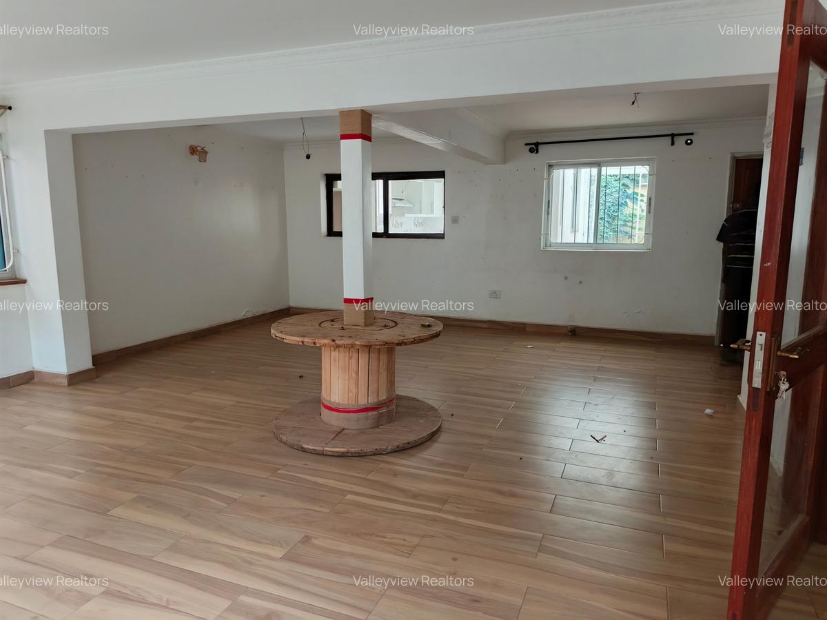 4 Bed Townhouse with En Suite at Kileleshwa - 17