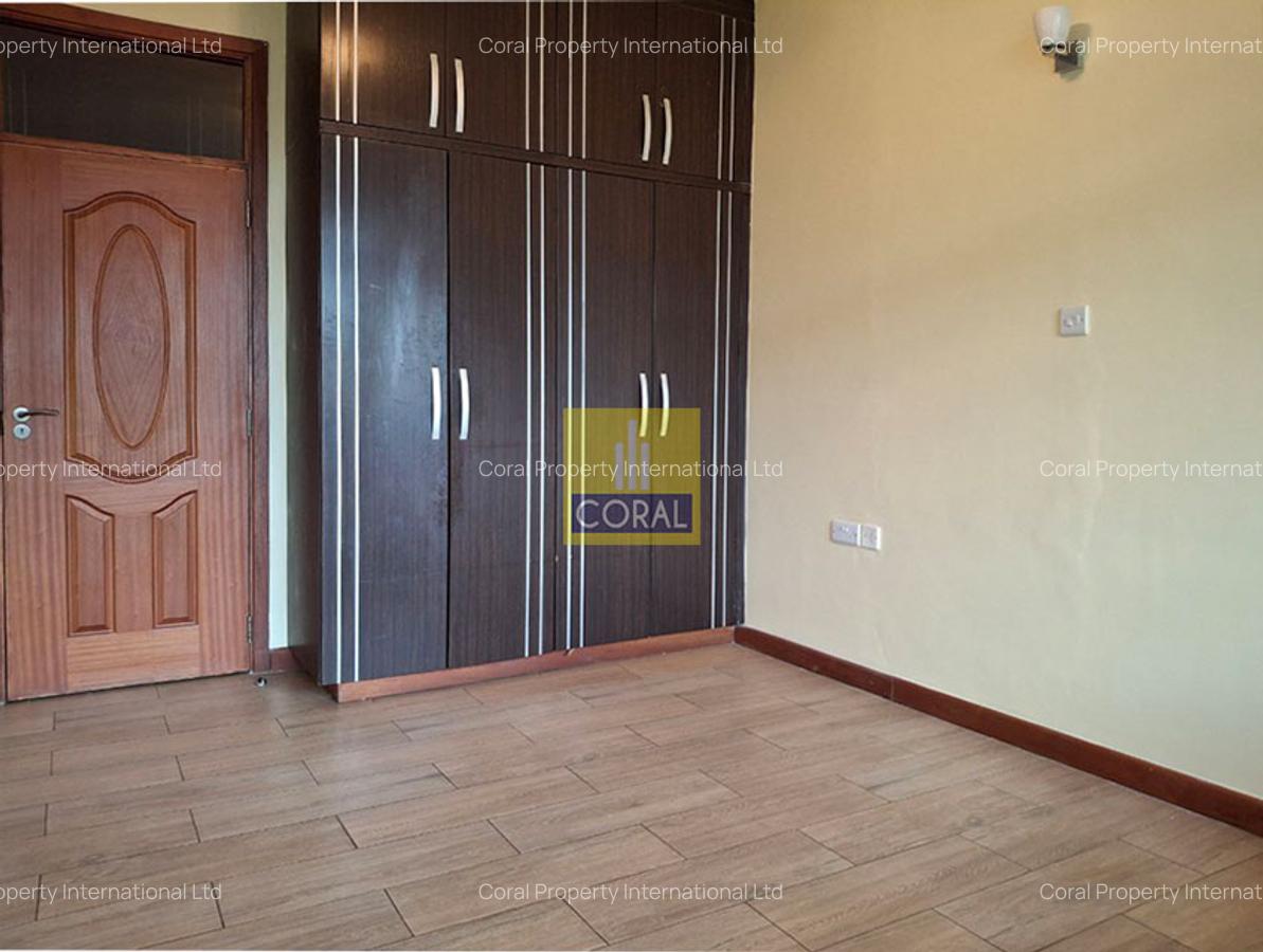 3 Bed Apartment with Lift in Parklands - 10