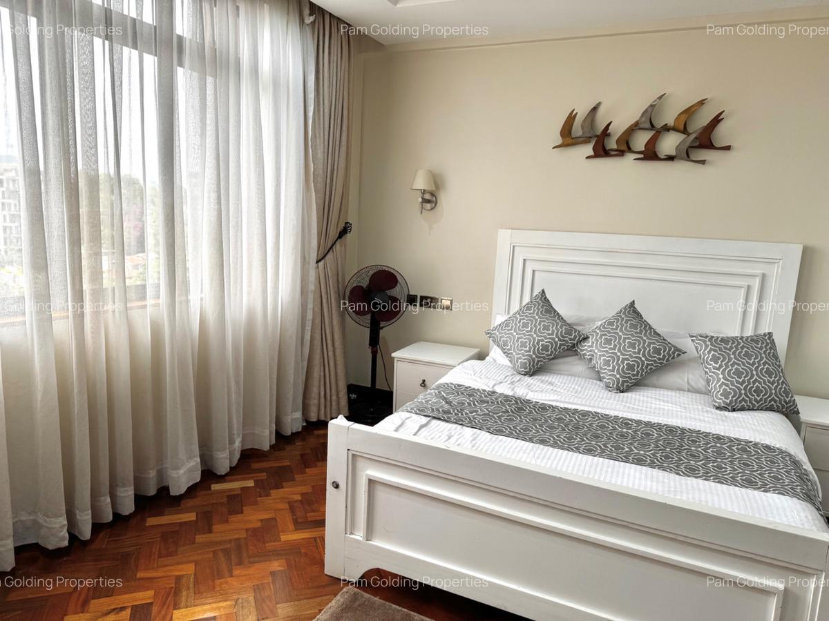 Furnished 3 Bed Apartment with En Suite in Riverside - 15