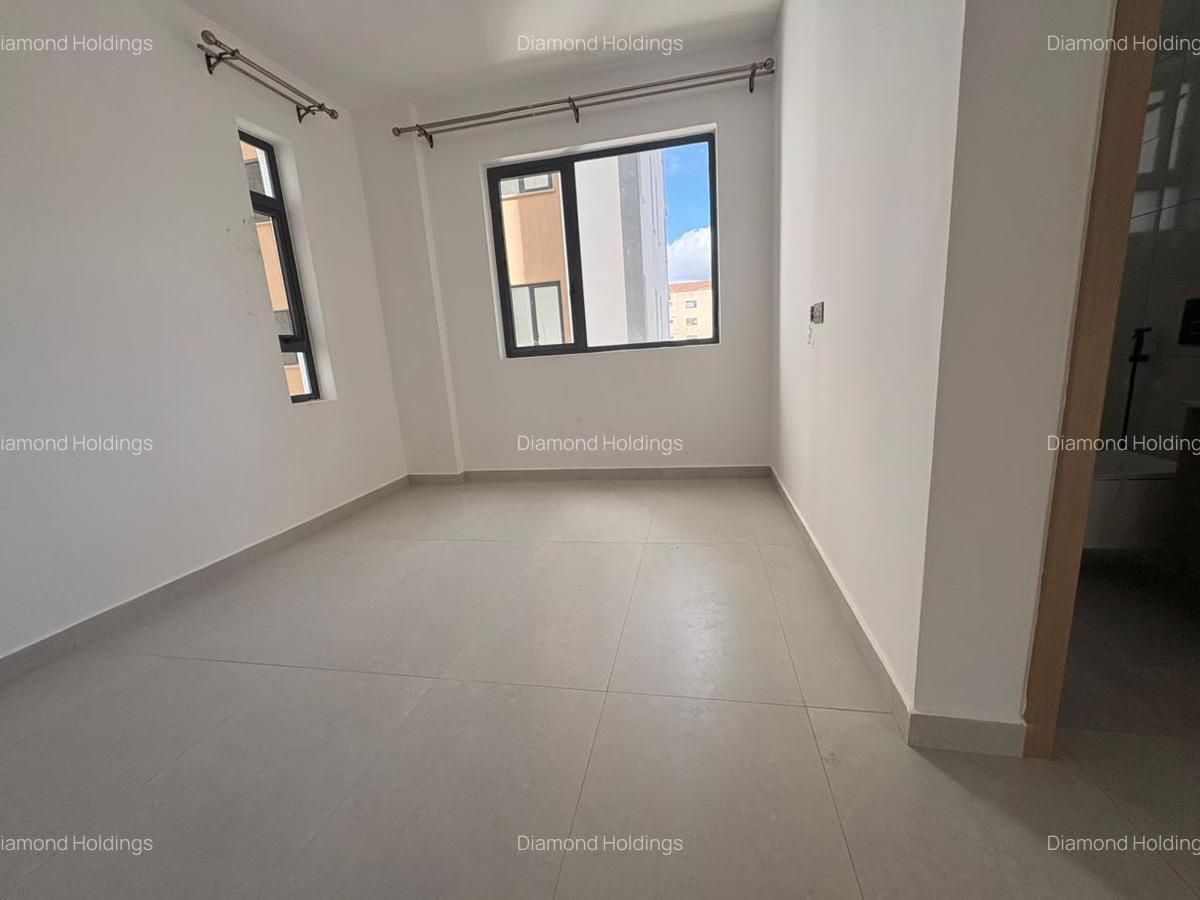 2 Bed Apartment with En Suite at Brookside - 13