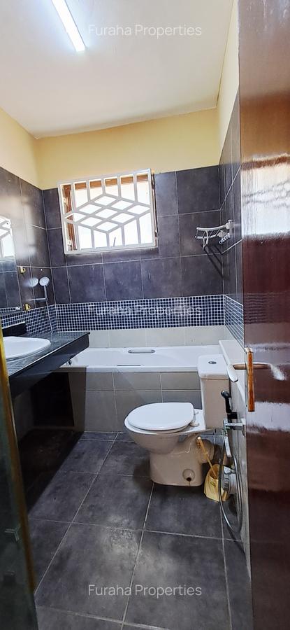 3 Bed Apartment with En Suite in Nyali Area - 4