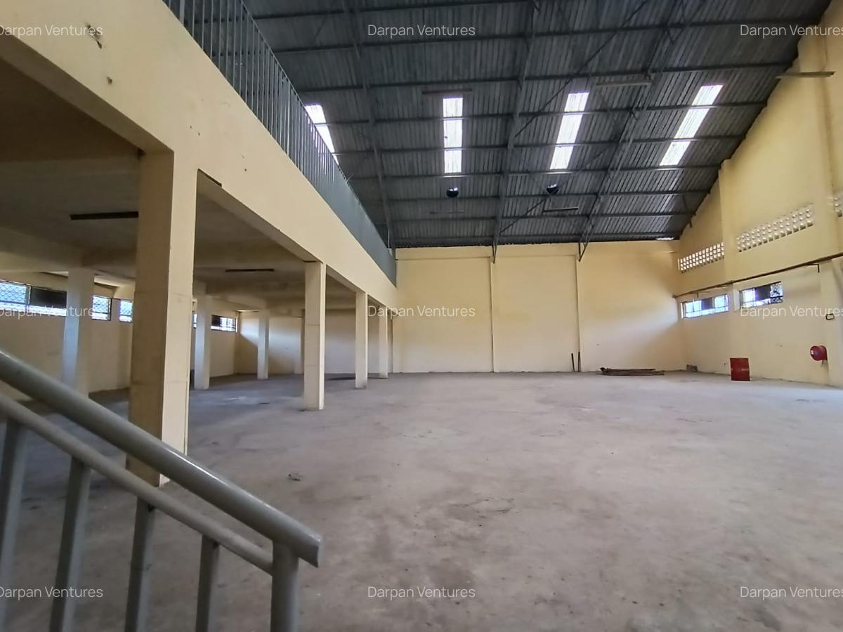 9,800 ft² Warehouse with Service Charge Included in Ruaraka - 7