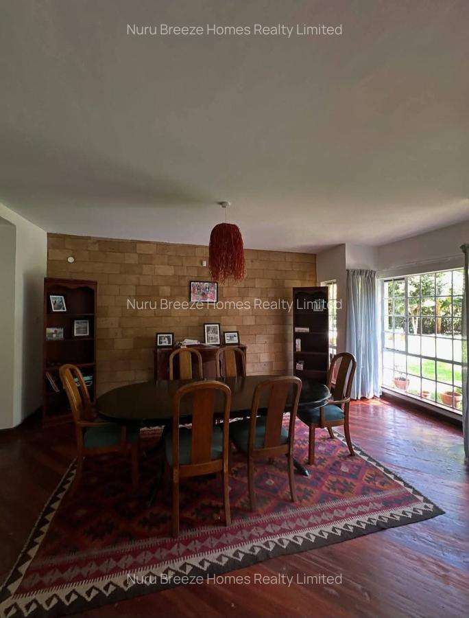 5 Bed Townhouse with En Suite in Rosslyn - 3