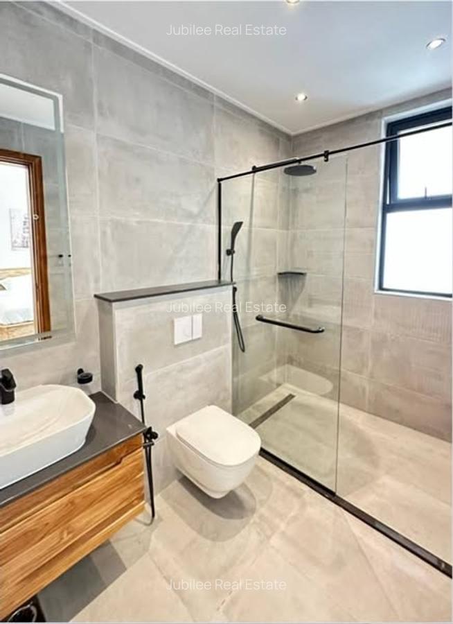 Furnished 3 Bed Apartment with En Suite in Westlands Area - 4