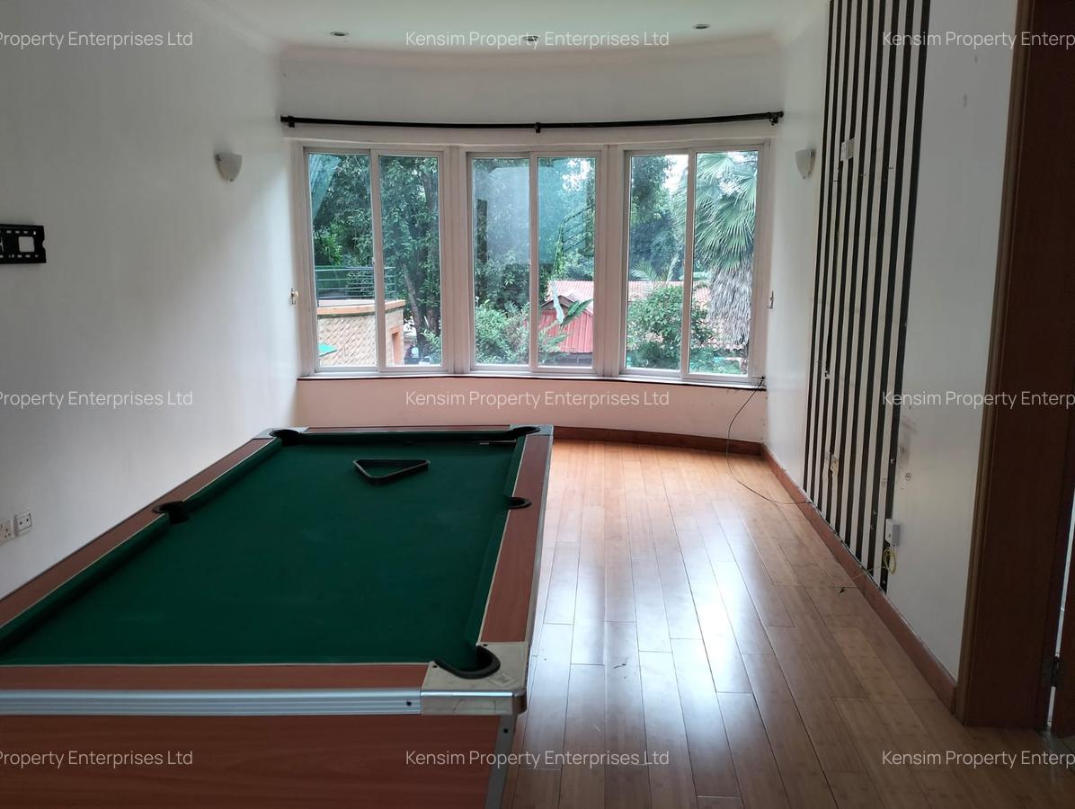 4 Bed Townhouse with En Suite in Riverside - 6