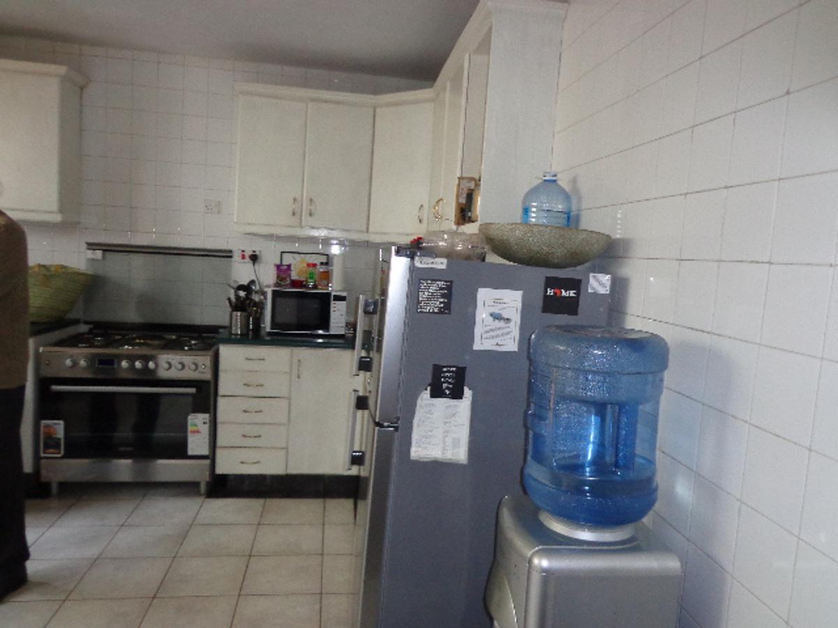 2 Bed Townhouse with En Suite in Kileleshwa - 12