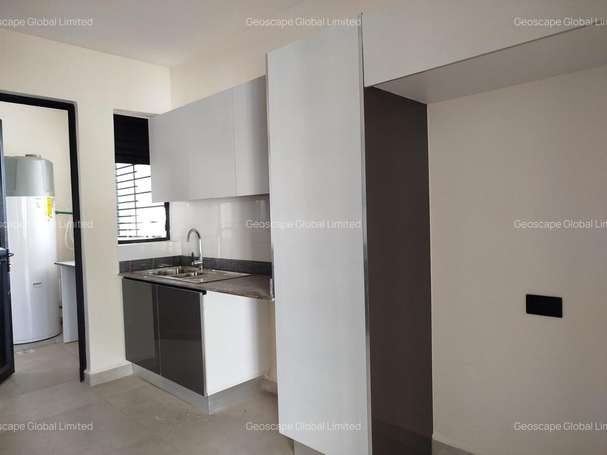 3 Bed Apartment with En Suite in General Mathenge - 4