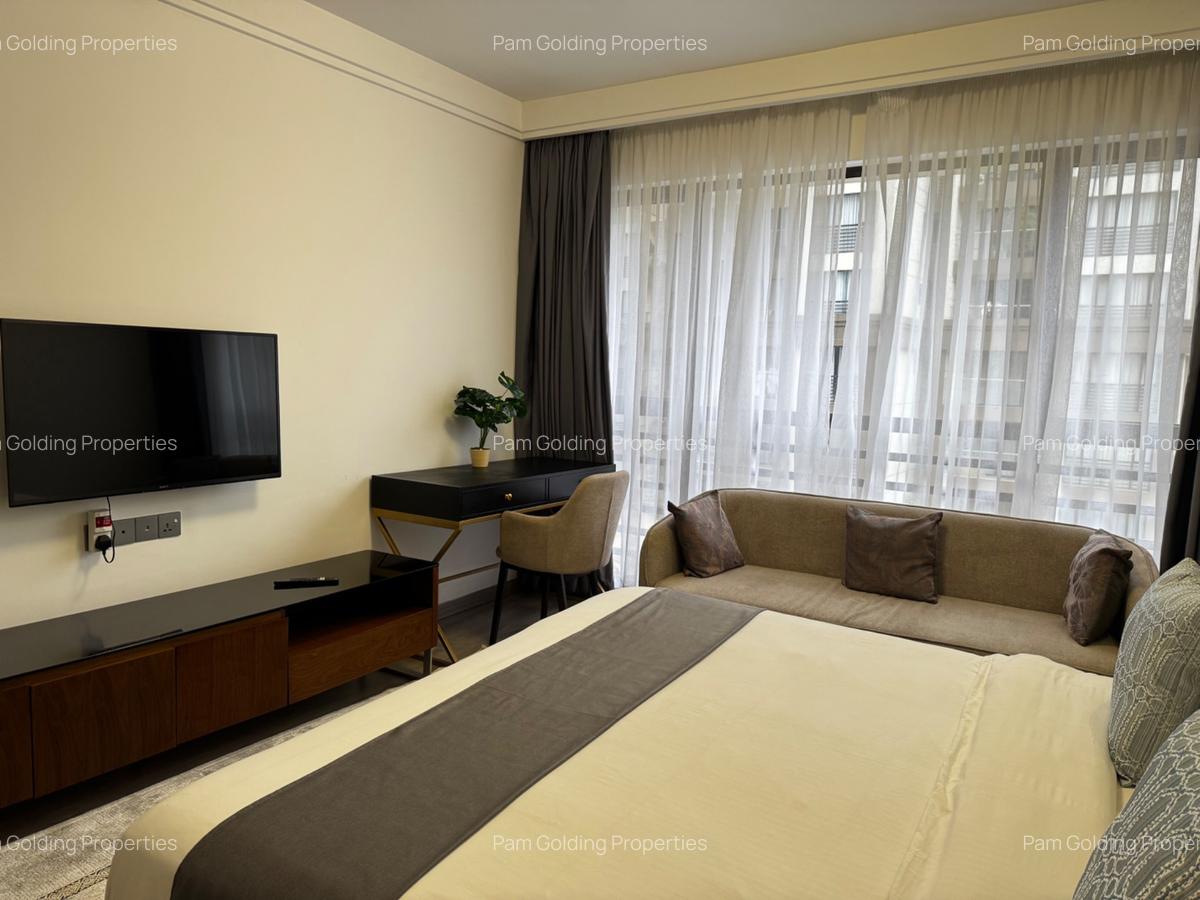 3 Bed Apartment with En Suite in Riverside - 9