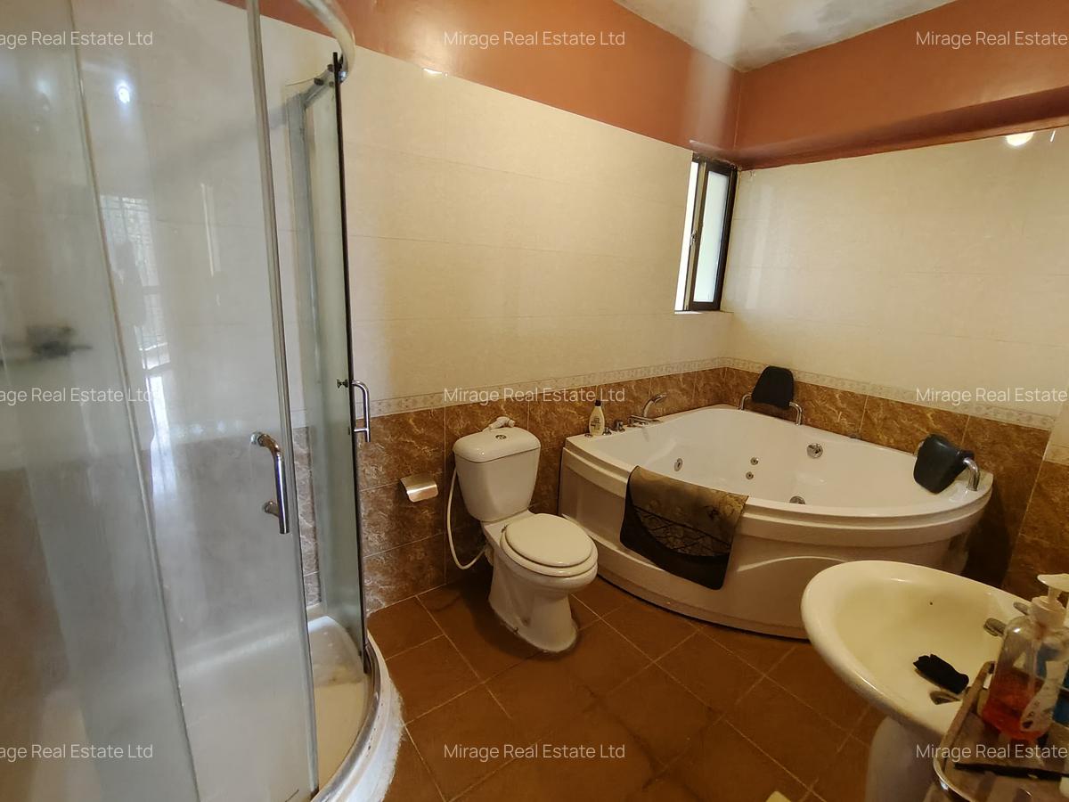 4 Bed Apartment with En Suite in Lavington - 1