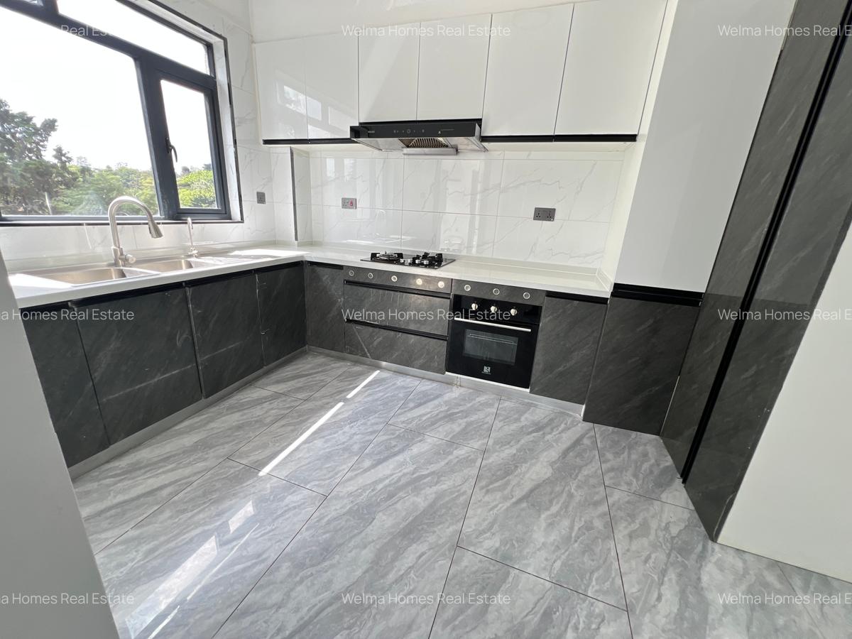 4 Bed Apartment with En Suite in Kileleshwa - 4