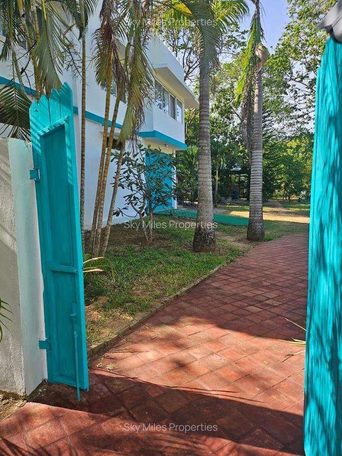 7 Bed Villa with En Suite at Mtwapa Creekside - 5