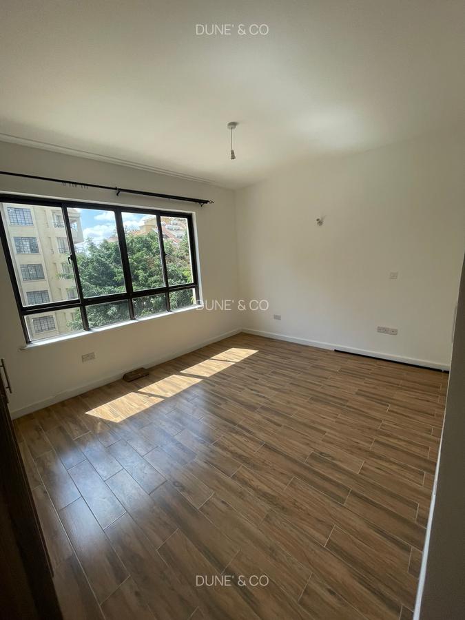 3 Bed Apartment with En Suite in Lavington - 14